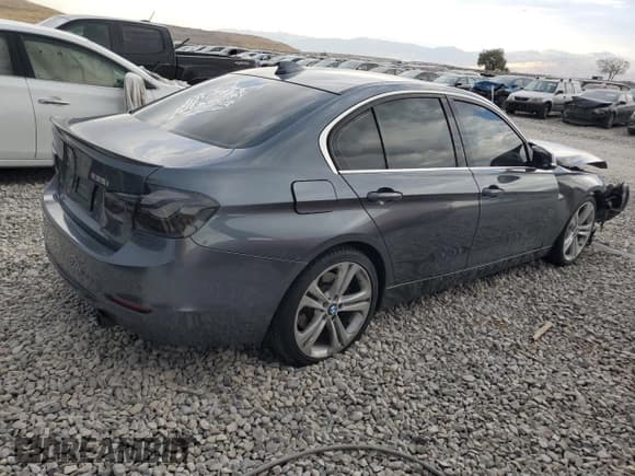 ✅ 2015 BMW 3 Series 335i • VIN: WBA3A9G56FNT09240 • Lot: 68470875. Wystawiony na Copart z przebiegiem Nie podano. Bezpłatny archiwum sprzedaży aukcyjnych z USA i szczegółowy raport historii pojazdu na DreamBid. Zdjęcie 3.
