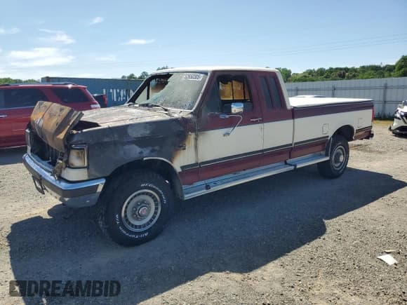 ✅ 1989 Ford F-250 • VIN: 1FTHX26G1KKB05832 • Lot: 52650305. Listed on Copart with Not provided. Free auction sales archive from the USA and detailed vehicle history report at DreamBid. Image 1.
