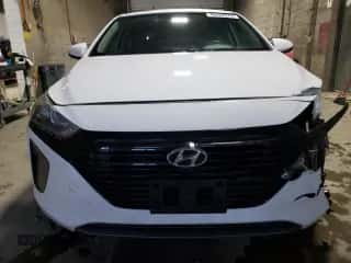 2019 Hyundai Ioniq Blue z VIN KMHC65LC7KU125129, wystawiony jako Copart lot #48428974 z przebiegiem 61 136 mil mil oraz . Historia ofert i sprzedaży dostępna na DreamBid. Obrazek 5.