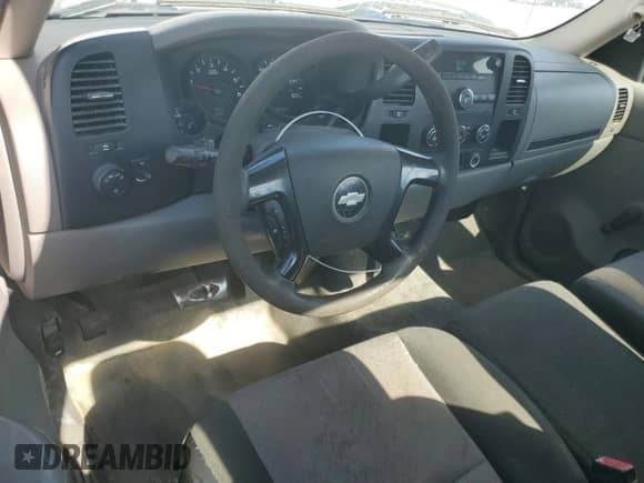 2007 Chevrolet Silverado 1500 Work Truck с VIN 1GCEC14C47Z606575, выставлен на аукционе Copart как лот 89462195 с пробегом 242 311 миль миль и Списание • Salvage title. История ставок и продаж доступна на DreamBid. Изображение 8.