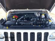 ✅ 2023 Jeep Gladiator Willys • VIN: 1C6HJTAGXPL528674 • Lot: 41376339. Wystawiony na IAAI z przebiegiem 7 102 mil. Bezpłatny archiwum sprzedaży aukcyjnych z USA i szczegółowy raport historii pojazdu na DreamBid. Zdjęcie 10.