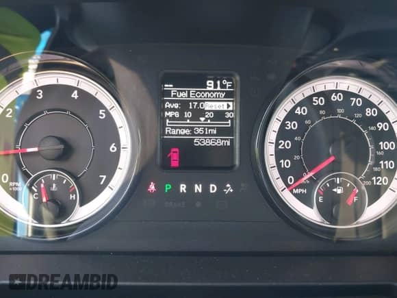 2024 Ram 1500 SLT z VIN 1C6RR6GG0RS123129, wystawiony jako IAAI lot #43186866 z przebiegiem 53 868 mil mil oraz . Historia ofert i sprzedaży dostępna na DreamBid. Obrazek 7.