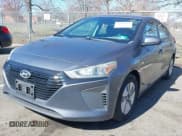 ✅ 2018 Hyundai Ioniq Blue • VIN: KMHC65LC7JU065772 • Lot: 41890880. Wystawiony na IAAI z przebiegiem 83 386 mil. Bezpłatny archiwum sprzedaży aukcyjnych z USA i szczegółowy raport historii pojazdu na DreamBid. Zdjęcie 17.