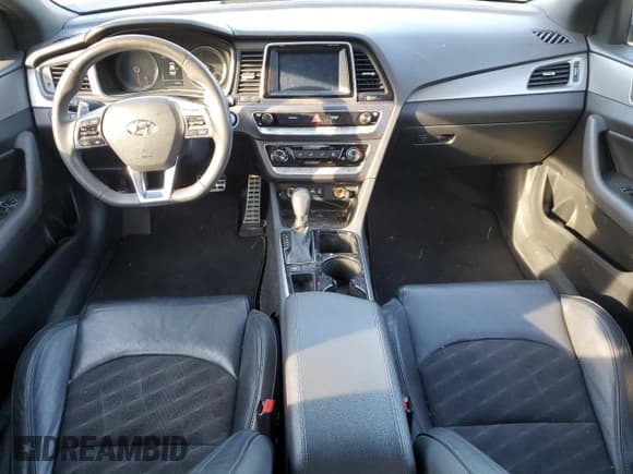 ✅ 2018 Hyundai Sonata Limited • VIN: 5NPE34AF1JH603728 • Lot: 45000703. Listed on Copart with 61,420 mi. Free auction sales archive from the USA and detailed vehicle history report at DreamBid. Image 8.