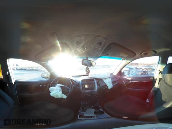 ✅ 2014 Kia Sorento LX • VIN: 5XYKT4A6XEG517687 • Лот: 43676103. Опубликован ранее на IAAI с пробегом 186 176 миль. Бесплатный доступ к архиву аукционных продаж из США и подробный отчёт об истории автомобиля на DreamBid. Изображение 18.