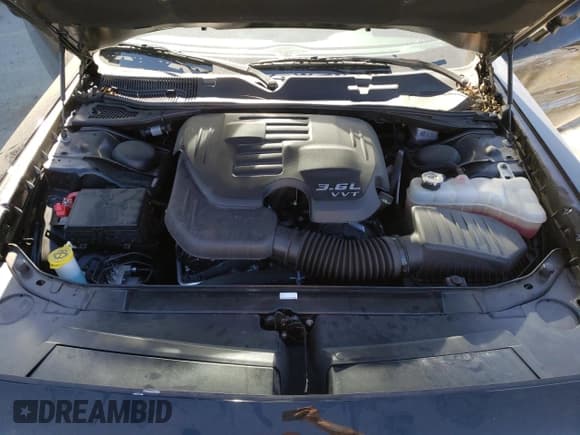 ✅ 2022 Dodge Challenger GT • VIN: 2C3CDZKG3NH152121 • Lot: 49669513. Wystawiony na Copart z przebiegiem 15 315 mil. Bezpłatny archiwum sprzedaży aukcyjnych z USA i szczegółowy raport historii pojazdu na DreamBid. Zdjęcie 12.