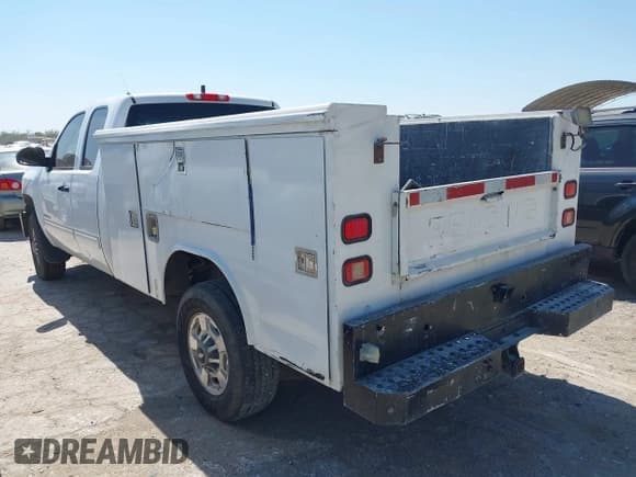 ✅ 2012 Chevrolet Silverado 2500HD LT • VIN: 1GC2KXCG4CZ193094 • Lot: 43150484. Wystawiony na IAAI z przebiegiem 228 181 mil. Bezpłatny archiwum sprzedaży aukcyjnych z USA i szczegółowy raport historii pojazdu na DreamBid. Zdjęcie 3.