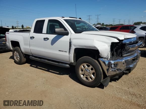 ✅ 2015 Chevrolet Silverado 2500HD LT • VIN: 1GC2KVEG6FZ142492 • Lot: 70559735. Wystawiony na Copart z przebiegiem 82 421 mil. Bezpłatny archiwum sprzedaży aukcyjnych z USA i szczegółowy raport historii pojazdu na DreamBid. Zdjęcie 4.