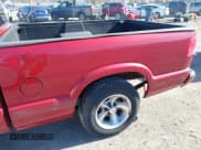 ✅ 2002 Chevrolet S-10 LS • VIN: 1GCCS19W228189677 • Лот: 41952440. Опубликован ранее на IAAI с пробегом 81 319 миль. Бесплатный доступ к архиву аукционных продаж из США и подробный отчёт об истории автомобиля на DreamBid. Изображение 16.