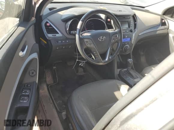 ✅ 2016 Hyundai Santa Fe Limited • VIN: 5XYZUDLA4GG312012 • Lot: 77541724. Wystawiony na Copart z przebiegiem 106 306 mil mil. Skorzystaj z bezpłatnego archiwum sprzedaży aukcyjnych z USA i zobacz szczegółowy raport historii pojazdu na DreamBid. Zdjęcie 8.