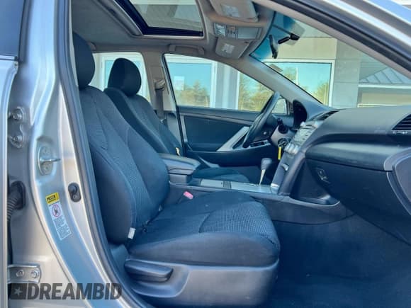 ✅ 2011 Toyota Camry LE • VIN: 4T1BF3EKXBU627380 • Lot: 92352485. Wystawiony na Copart z przebiegiem 182 268 mil. Bezpłatny archiwum sprzedaży aukcyjnych z USA i szczegółowy raport historii pojazdu na DreamBid. Zdjęcie 5.