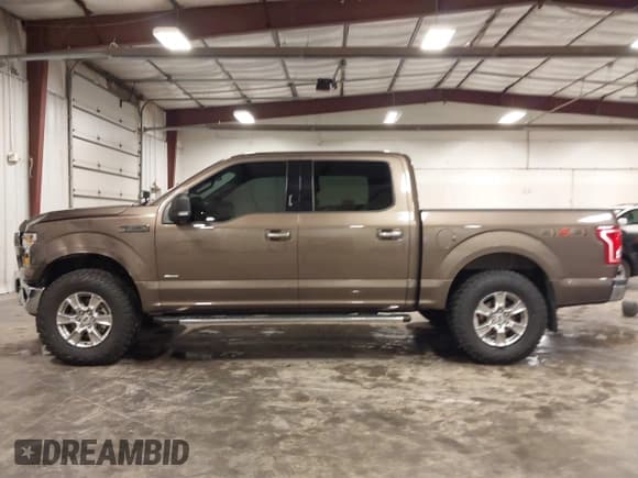 ✅ 2017 Ford F-150 XL • VIN: 1FTEW1EP7HKD86349 • Lot: 42639494. Listed on IAAI with 102,506 mi. Free auction sales archive from the USA and detailed vehicle history report at DreamBid. Image 14.