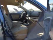 ✅ 2010 Toyota RAV4 • VIN: 2T3ZF4DV0AW031409 • Lot: 43686455. Listed on IAAI with 122,492 mi. Free auction sales archive from the USA and detailed vehicle history report at DreamBid. Image 5.