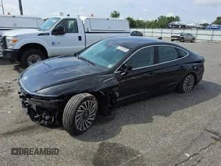 2024 Hyundai Sonata SEL z VIN KMHL34JJ8RA090892, wystawiony jako Copart lot #68065605 z przebiegiem 13 680 mil mil oraz Czysty tytuł • Clean title. Historia ofert i sprzedaży dostępna na DreamBid. Obrazek 1.