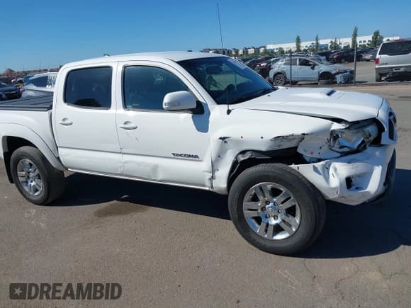 ✅ 2012 Toyota Tacoma • VIN: 3TMLU4EN6CM089216 • Lot: 43336629. Listed on IAAI with 135,350 mi. Free auction sales archive from the USA and detailed vehicle history report at DreamBid. Image 6.