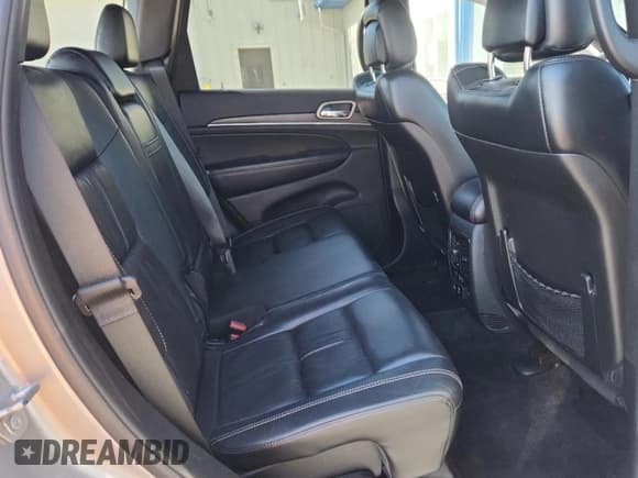 ✅ 2016 Jeep Grand Cherokee Limited 75th Anniversary • VIN: 1C4RJFBG0GC415250 • Lot: 89899015. Listed on Copart with 120,687 mi. Free auction sales archive from the USA and detailed vehicle history report at DreamBid. Image 11.