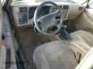 1997 Chevrolet Blazer with VIN 1GNCT18W6VK121296, listed as a Copart auction lot 86442035 with 92,389 mi miles and Clean title. Bid and sale history available at DreamBid. Image 8.