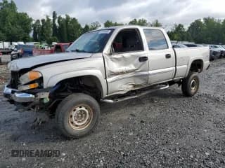 ✅ 2005 GMC Sierra 2500HD SLT • VIN: 1GTHK23255F946251 • Lot: 70181495. Listed on Copart with 187,423 mi. Free auction sales archive from the USA and detailed vehicle history report at DreamBid. Image 1.