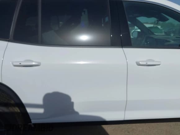 ✅ 2025 GMC Acadia FWD Elevation • VIN: 1GKENKRS3SJ117886 • Lot: 42246812. Wystawiony na IAAI z przebiegiem 1 956 mil. Bezpłatny archiwum sprzedaży aukcyjnych z USA i szczegółowy raport historii pojazdu na DreamBid. Zdjęcie 14.