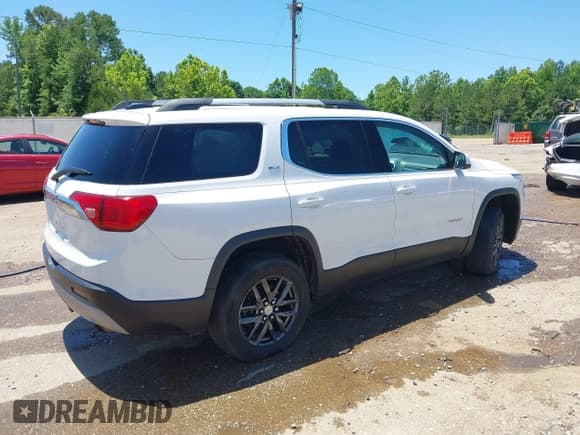 ✅ 2018 GMC Acadia SLT • VIN: 1GKKNMLA6JZ134938 • Lot: 42301360. Wystawiony na IAAI z przebiegiem 124 105 mil. Bezpłatny archiwum sprzedaży aukcyjnych z USA i szczegółowy raport historii pojazdu na DreamBid. Zdjęcie 4.