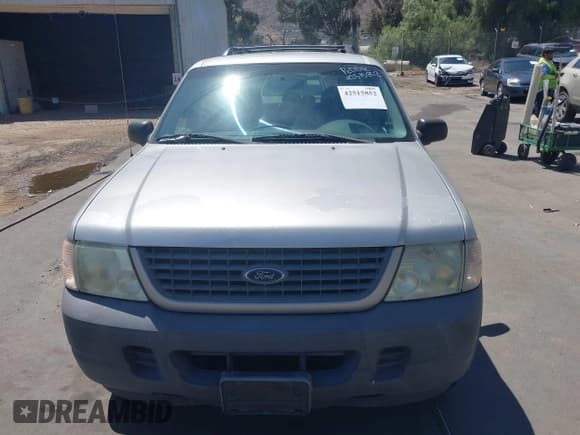 ✅ 2003 Ford Explorer XLS • VIN: 1FMZU72KX3ZA99750 • Lot: 42515852. Listed on IAAI with 271,712 mi. Free auction sales archive from the USA and detailed vehicle history report at DreamBid. Image 6.