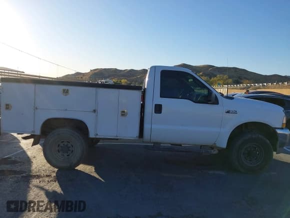 ✅ 2003 Ford F-350 XL • VIN: 1FTSF31L43EB31943 • Лот: 41335334. Опубликован ранее на IAAI с пробегом Не указан. Бесплатный доступ к архиву аукционных продаж из США и подробный отчёт об истории автомобиля на DreamBid. Изображение 13.