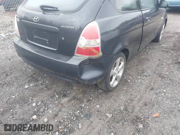 2009 Hyundai Accent Auto SE with VIN KMHCN36C29U125830, listed as a IAAI auction lot 43595072 with 97,788 mi miles and . Bid and sale history available at DreamBid. Image 6.