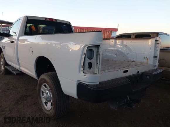 ✅ 2017 Ram 3500 • VIN: 3C7WRCAL9HG737637 • Лот: 43365695. Опубликован ранее на IAAI с пробегом 93 376 миль. Бесплатный доступ к архиву аукционных продаж из США и подробный отчёт об истории автомобиля на DreamBid. Изображение 3.
