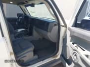 ✅ 2007 Jeep Commander Sport • VIN: 1J8HG48P97C601058 • Lot: 42489447. Listed on IAAI with 200,103 mi. Free auction sales archive from the USA and detailed vehicle history report at DreamBid. Image 5.