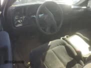 ✅ 2005 Chevrolet Silverado 2500HD Work Truck • VIN: 1GBHC24U55E263439 • Лот: 48574665. Опубликован ранее на Copart с пробегом Не указан. Бесплатный доступ к архиву аукционных продаж из США и подробный отчёт об истории автомобиля на DreamBid. Изображение 8.