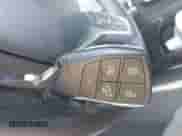 2023 Chevrolet Silverado 1500 LT z VIN 1GCUDDE81PZ193504, wystawiony jako IAAI lot #43079884 z przebiegiem 24 647 mil mil oraz . Historia ofert i sprzedaży dostępna na DreamBid. Obrazek 11.