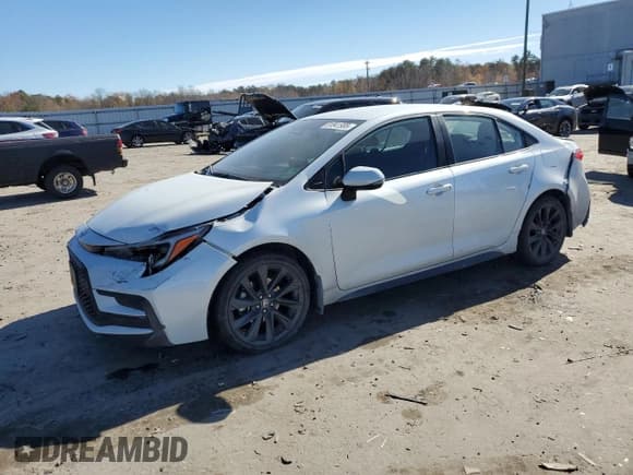 ✅ 2025 Toyota Corolla SE • VIN: 5YFS4MCE3SP225369 • Лот: 91841905. Опубликован ранее на Copart с пробегом 19 627 миль. Бесплатный доступ к архиву аукционных продаж из США и подробный отчёт об истории автомобиля на DreamBid. Изображение 1.