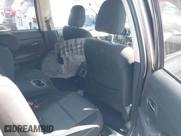 2019 Mitsubishi Outlander ES с VIN JA4AD2A33KZ026291, выставлен на аукционе IAAI как лот 43175889 с пробегом 147 864 миль миль и . История ставок и продаж доступна на DreamBid. Изображение 8.