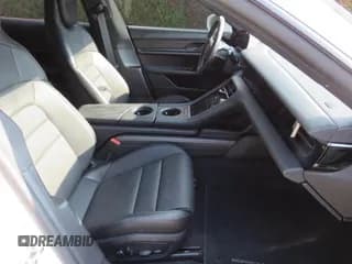 ✅ 2022 Porsche Taycan 4 • VIN: WP0BA2Y19NSA67581 • Lot: 80382995. Listed on Copart with 6,775 mi. Free auction sales archive from the USA and detailed vehicle history report at DreamBid. Image 5.