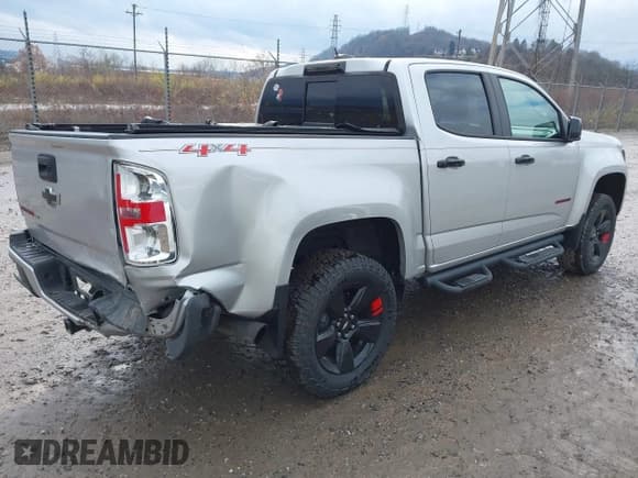 ✅ 2018 Chevrolet Colorado 4WD LT • VIN: 1GCGTCEN2J1252873 • Лот: 43782665. Опубликован ранее на IAAI с пробегом 52 415 миль. Бесплатный доступ к архиву аукционных продаж из США и подробный отчёт об истории автомобиля на DreamBid. Изображение 4.