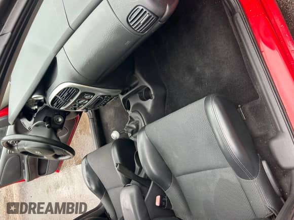 2005 Dodge Neon SRT-4 z VIN 1B3ES66S15D187746, wystawiony jako Copart lot #57909275 z przebiegiem 63 606 mil mil oraz Czysty tytuł • Clean title. Historia ofert i sprzedaży dostępna na DreamBid. Obrazek 9.