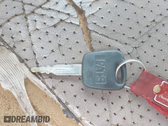 ✅ 1997 Ford Expedition XLT • VIN: 1FMEU17L0VLA39558 • Lot: 42588701. Listed on IAAI with 158,251 mi. Free auction sales archive from the USA and detailed vehicle history report at DreamBid. Image 11.