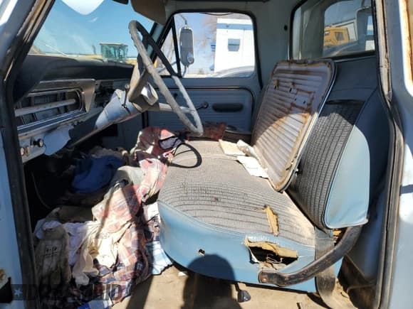 ✅ 1967 Ford F-250 • VIN: F25YRA58151 • Lot: 43947465. Listed on Copart with 98,863 mi. Free auction sales archive from the USA and detailed vehicle history report at DreamBid. Image 7.