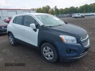 2015 Chevrolet Trax LS с VIN KL7CJKSBXFB090255, выставлен на аукционе IAAI как лот 43291578 с пробегом 84 426 миль миль и . История ставок и продаж доступна на DreamBid. Изображение 1.