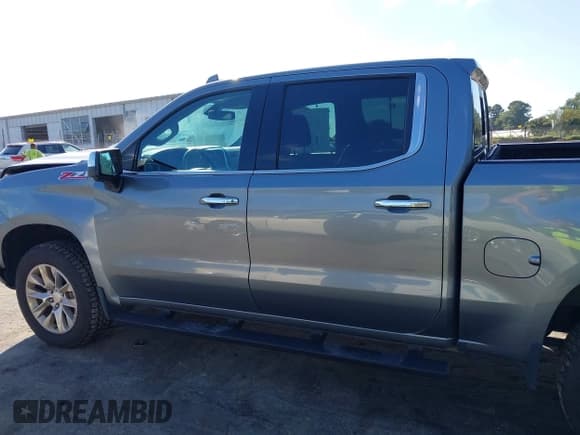 ✅ 2019 Chevrolet Silverado 1500 LTZ • VIN: 1GCUYGED1KZ390152 • Lot: 43370017. Wystawiony na IAAI z przebiegiem 89 299 mil. Bezpłatny archiwum sprzedaży aukcyjnych z USA i szczegółowy raport historii pojazdu na DreamBid. Zdjęcie 14.