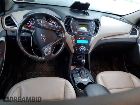 ✅ 2016 Hyundai Santa Fe Limited • VIN: 5XYZUDLA2GG332808 • Lot: 42789735. Wystawiony na Copart z przebiegiem 181 547 mil mil. Skorzystaj z bezpłatnego archiwum sprzedaży aukcyjnych z USA i zobacz szczegółowy raport historii pojazdu na DreamBid. Zdjęcie 8.