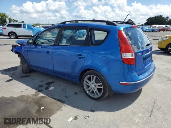 2010 Hyundai Elantra SE z VIN KMHDC8AE4AU061598, wystawiony jako Copart lot #71995195 z przebiegiem 70 412 mil mil oraz Nie do naprawy • Non repairable. Historia ofert i sprzedaży dostępna na DreamBid. Obrazek 2.