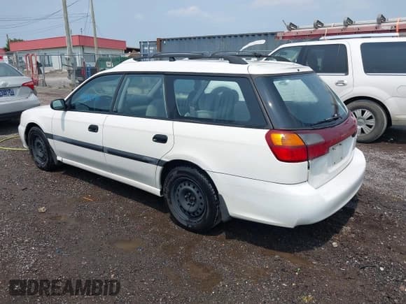 ✅ 2001 Subaru Legacy L • VIN: 4S3BH635817308442 • Lot: 42492356. Listed on IAAI with 67,822 mi. Free auction sales archive from the USA and detailed vehicle history report at DreamBid. Image 3.