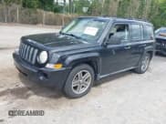 ✅ 2009 Jeep Patriot Sport • VIN: 1J4FF28B89D207956 • Lot: 43074273. Listed on IAAI with 98,775 mi. Free auction sales archive from the USA and detailed vehicle history report at DreamBid. Image 2.