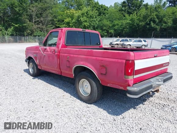 ✅ 1988 Ford F-150 • VIN: 1FTDF15H5JNB77801 • Лот: 42598520. Опубликован ранее на IAAI с пробегом 176 000 миль. Бесплатный доступ к архиву аукционных продаж из США и подробный отчёт об истории автомобиля на DreamBid. Изображение 3.