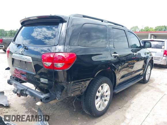 ✅ 2012 Toyota Sequoia Platinum • VIN: 5TDYY5G14CS041370 • Лот: 42432381. Опубликован ранее на IAAI с пробегом 154 852 миль. Бесплатный доступ к архиву аукционных продаж из США и подробный отчёт об истории автомобиля на DreamBid. Изображение 4.