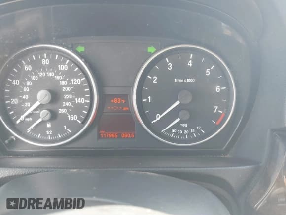 ✅ 2007 BMW 3 Series 328i • VIN: WBAVA33567KX83770 • Lot: 41526173. Wystawiony na IAAI z przebiegiem 117 995 mil. Bezpłatny archiwum sprzedaży aukcyjnych z USA i szczegółowy raport historii pojazdu na DreamBid. Zdjęcie 7.