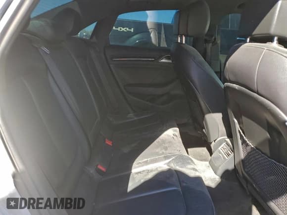 ✅ 2016 Audi A3 Premium • VIN: WAUA7GFF0G1059300 • Лот: 94191845. Опубликован ранее на Copart с пробегом Не указан. Бесплатный доступ к архиву аукционных продаж из США и подробный отчёт об истории автомобиля на DreamBid. Изображение 10.