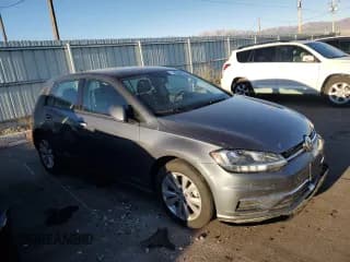 ✅ 2021 Volkswagen Golf TSI • VIN: 3VWG57AU7MM005934 • Lot: 76487294. Wystawiony na Copart z przebiegiem 60 531 mil. Bezpłatny archiwum sprzedaży aukcyjnych z USA i szczegółowy raport historii pojazdu na DreamBid. Zdjęcie 4.