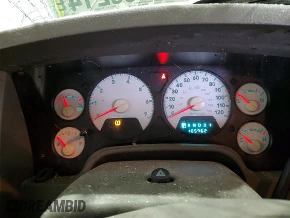 ✅ 2008 Dodge 1500 SLT • VIN: 1D7HU18N78J127269 • Лот: 57906214. Опубликован ранее на Copart с пробегом 105 962 миль. Бесплатный доступ к архиву аукционных продаж из США и подробный отчёт об истории автомобиля на DreamBid. Изображение 9.